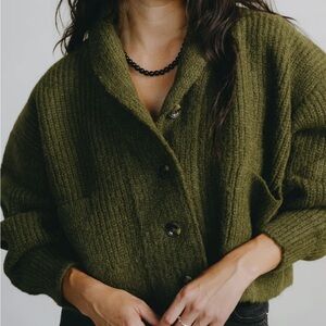 OZMA Sloan Cardigan in Olive